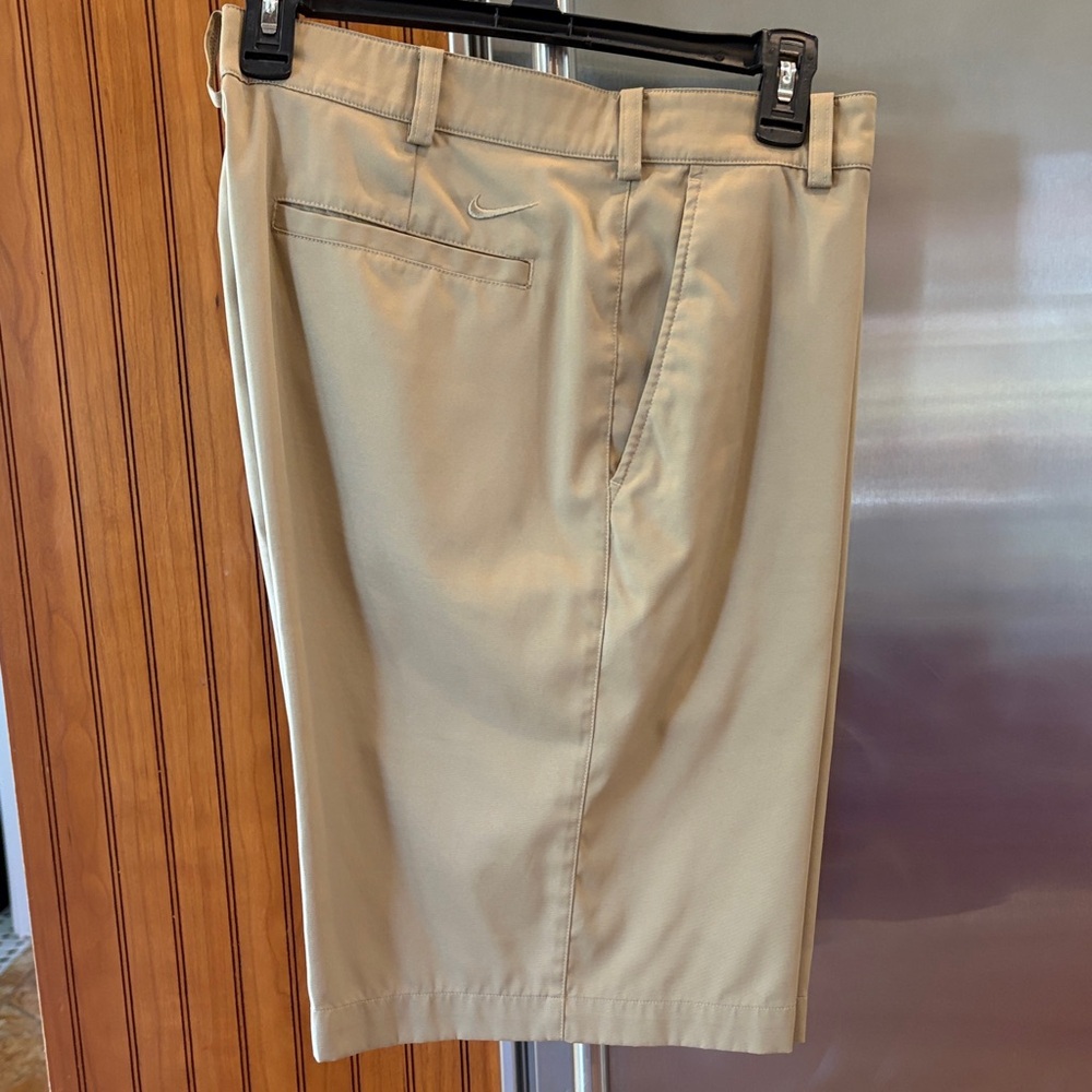 Nike Men's Tan Performance Flat-Front Shorts